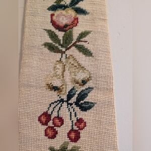 Needlepoint Tapestry Wall Hanging Vintage Fruit Garland Traditional